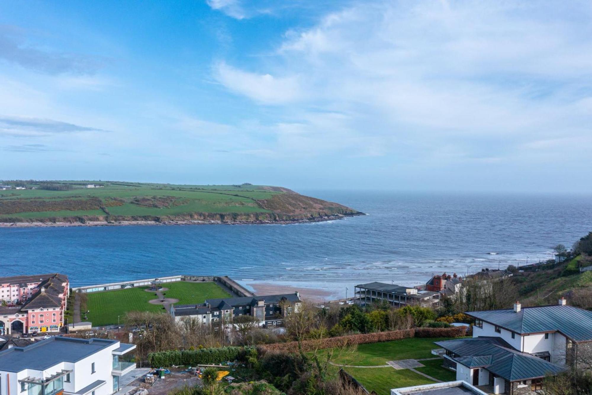 Sea Whispers - My Charming Costal Retreat In Йол Экстерьер фото